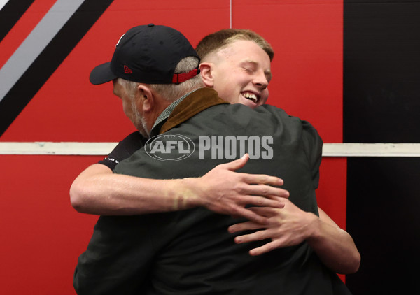 AFL 2025 Round 11 - Essendon v Richmond - A-59614417