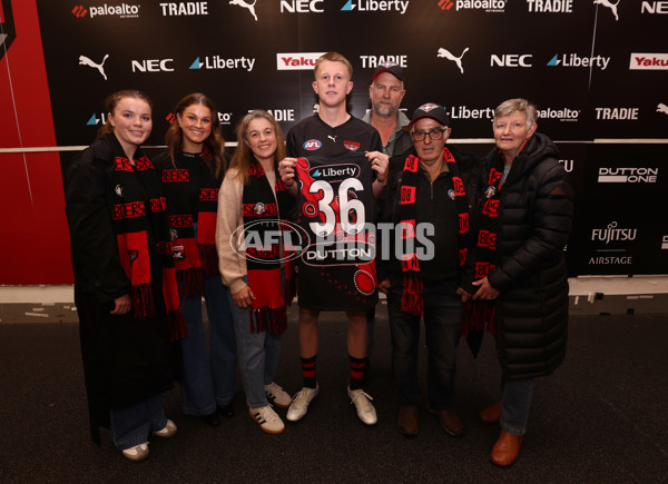 AFL 2025 Round 11 - Essendon v Richmond - A-59614703