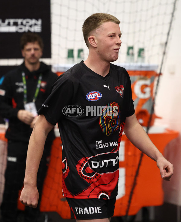 AFL 2025 Round 11 - Essendon v Richmond - A-59614705