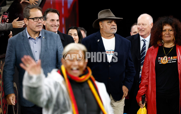 AFL 2025 Round 11 - Essendon v Richmond - A-59616875