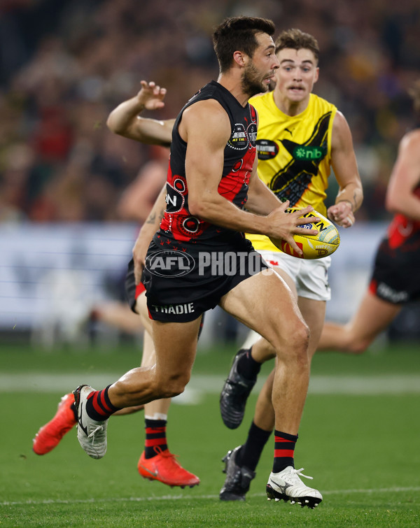 AFL 2025 Round 11 - Essendon v Richmond - A-59619279