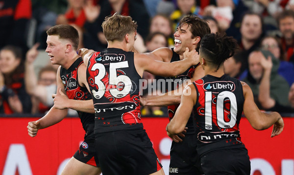 AFL 2025 Round 11 - Essendon v Richmond - A-59619784