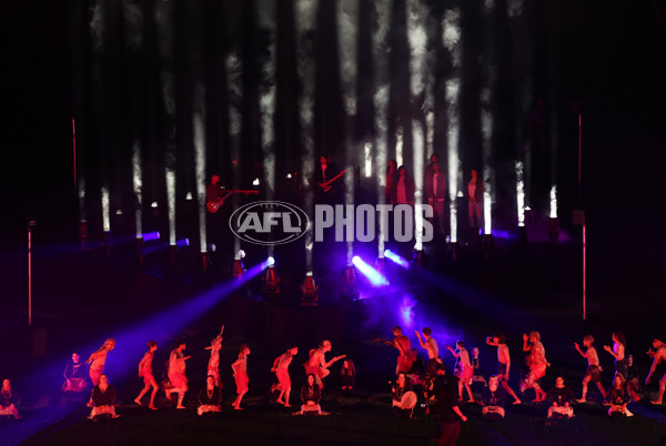 AFL 2025 Round 11 - Essendon v Richmond - A-59622527