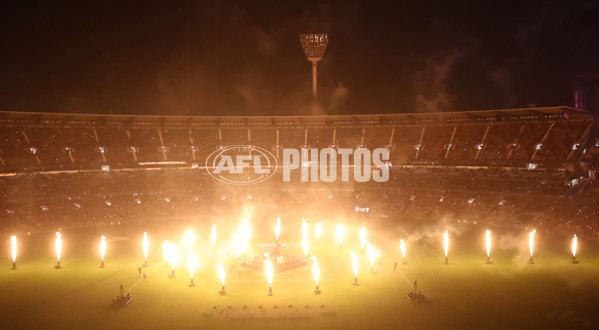 AFL 2025 Round 11 - Essendon v Richmond - A-59622532