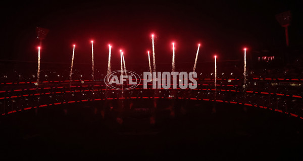 AFL 2025 Round 11 - Essendon v Richmond - A-59622535