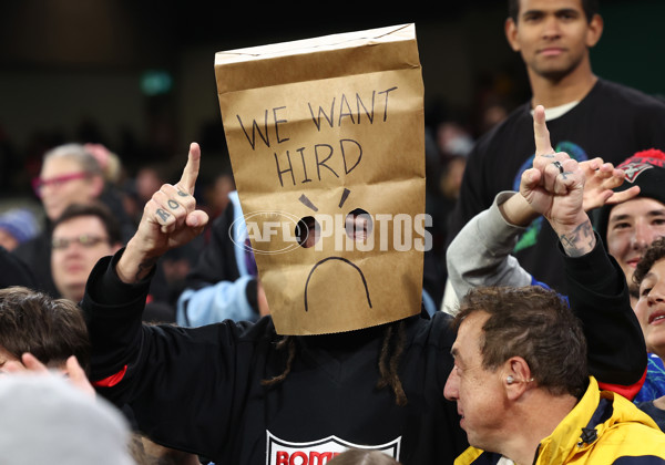 AFL 2025 Round 11 - Essendon v Richmond - A-59626882