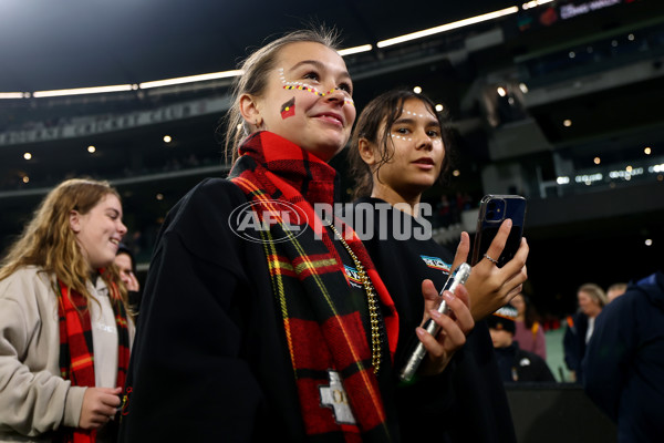 AFL 2025 Round 11 - Essendon v Richmond - A-59626931
