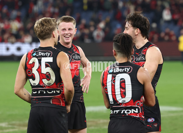 AFL 2025 Round 11 - Essendon v Richmond - A-59627291