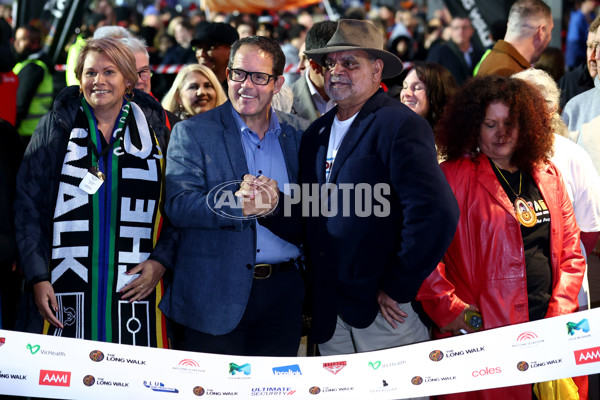 AFL 2025 Round 11 - Essendon v Richmond - A-59627345