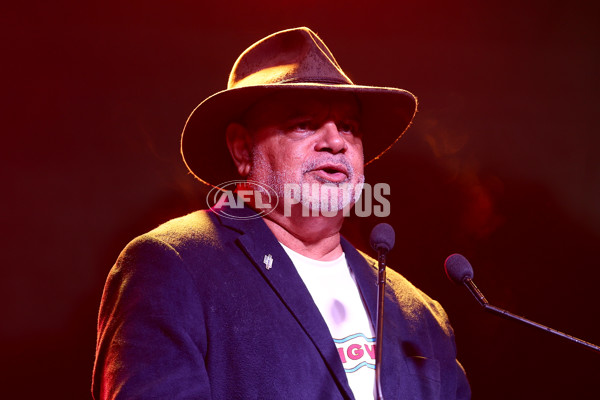 AFL 2025 Round 11 - Essendon v Richmond - A-59627352