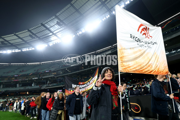 AFL 2025 Round 11 - Essendon v Richmond - A-59627355