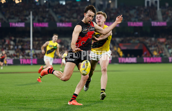 AFL 2025 Round 11 - Essendon v Richmond - A-59629502
