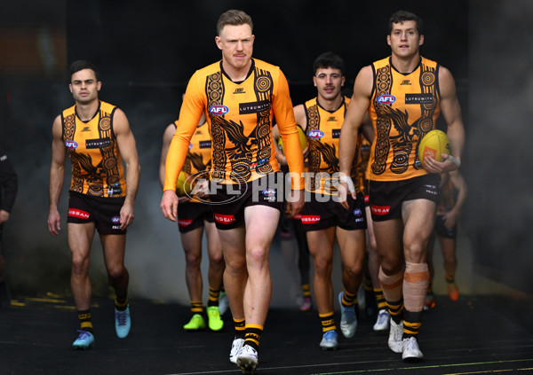 AFL 2025 Round 11 - Hawthorn v Brisbane - A-59640957
