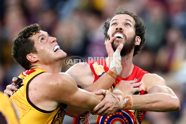 AFL 2025 Round 11 - Hawthorn v Brisbane - A-59641004