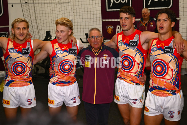 AFL 2025 Round 11 - Hawthorn v Brisbane - A-59649598