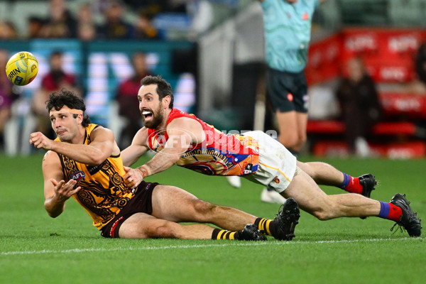 AFL 2025 Round 11 - Hawthorn v Brisbane - A-59649607