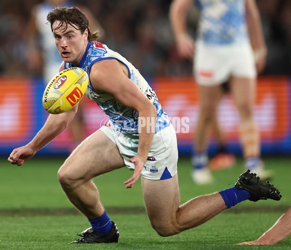 AFL 2025 Round 11 - North Melbourne v Collingwood - A-59655145