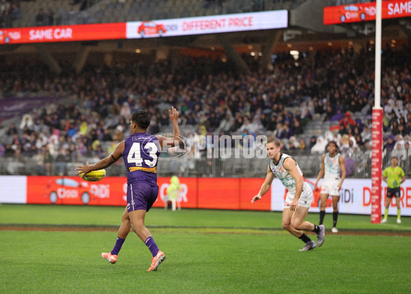 AFL 2025 Round 11 - Walyalup v Yartapuulti - A-59655197