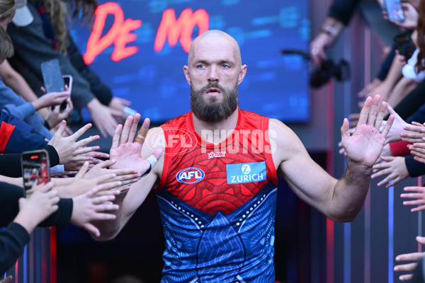 AFL 2025 Round 11 - Narrm v Sydney - A-59688357