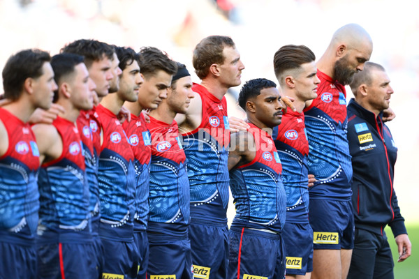 AFL 2025 Round 11 - Narrm v Sydney - A-59690680