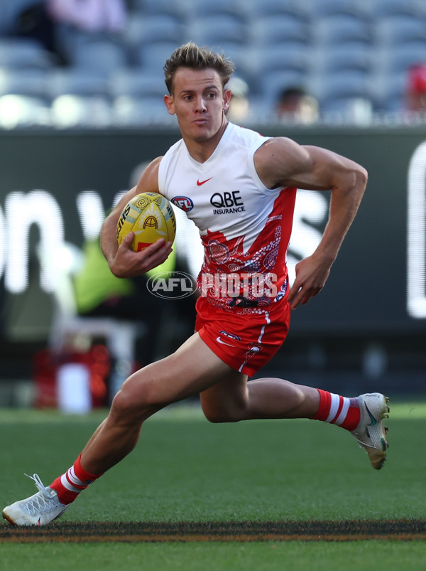 AFL 2025 Round 11 - Narrm v Sydney - A-59691974