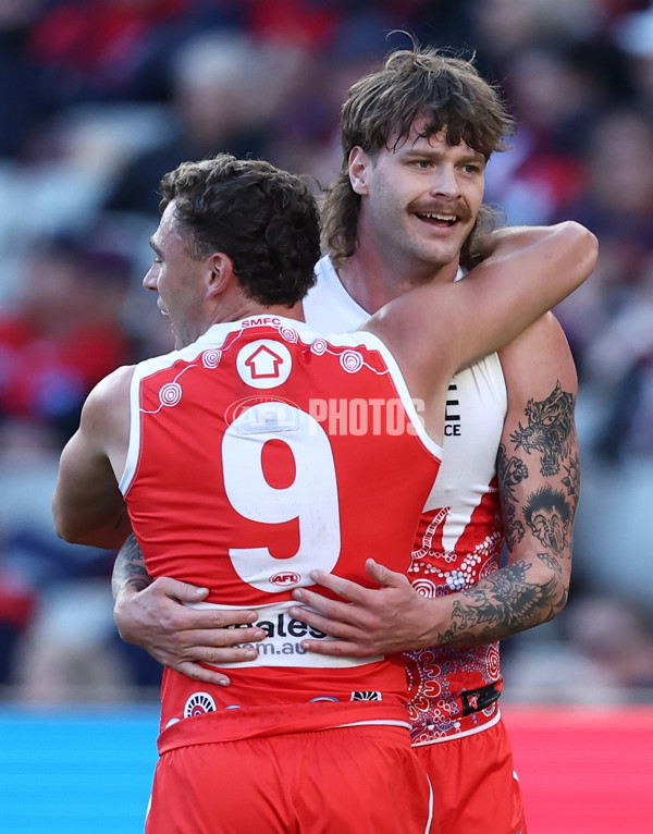 AFL 2025 Round 11 - Narrm v Sydney - A-59693300