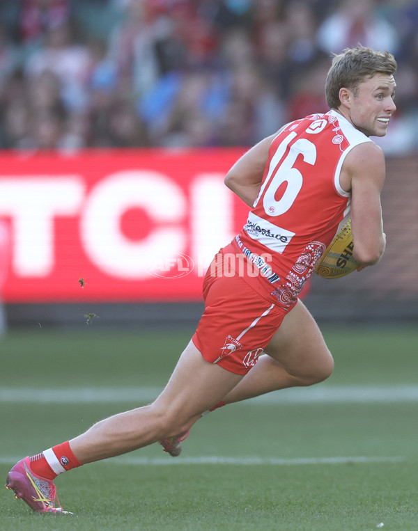 AFL 2025 Round 11 - Narrm v Sydney - A-59694449