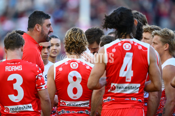 AFL 2025 Round 11 - Narrm v Sydney - A-59695956