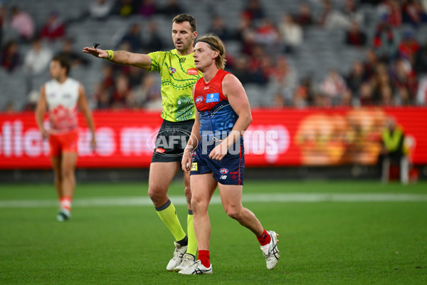 AFL 2025 Round 11 - Narrm v Sydney - A-59701418