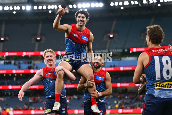 AFL 2025 Round 11 - Narrm v Sydney - A-59704908