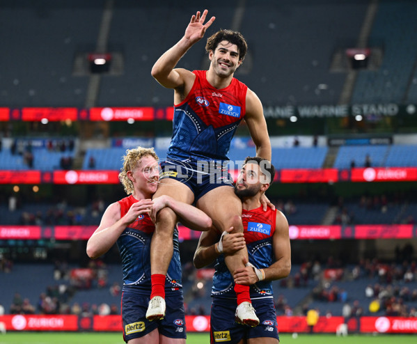 AFL 2025 Round 11 - Narrm v Sydney - A-59706366