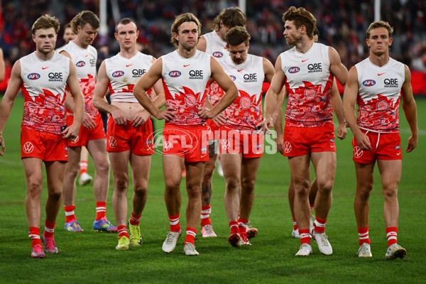 AFL 2025 Round 11 - Narrm v Sydney - A-59706371