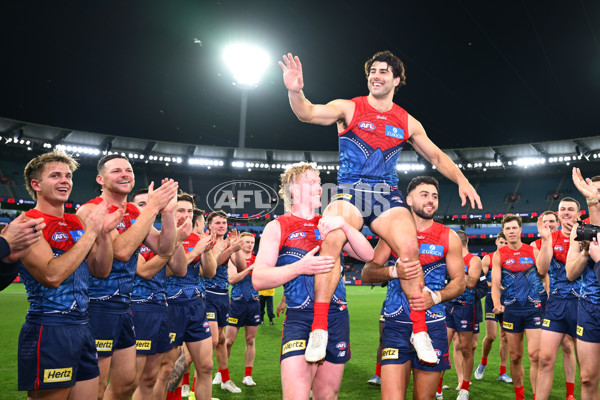 AFL 2025 Round 11 - Narrm v Sydney - A-59706376