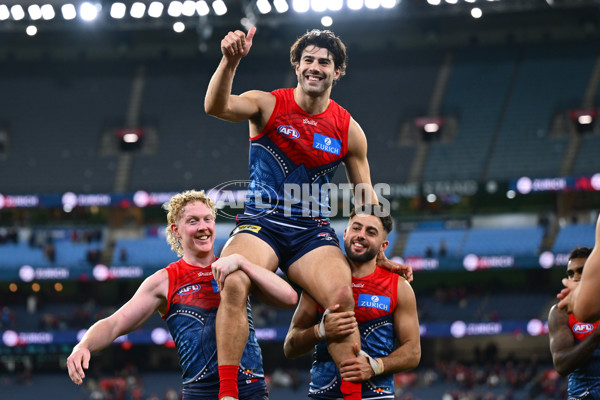 AFL 2025 Round 11 - Narrm v Sydney - A-59706378