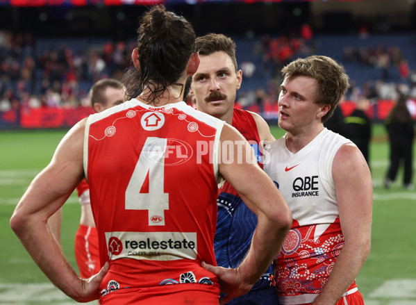 AFL 2025 Round 11 - Narrm v Sydney - A-59706446