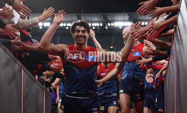 AFL 2025 Round 11 - Narrm v Sydney - A-59707016