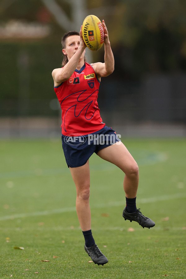 AFLW 2025 Training - Melbourne 280525 - A-59715094
