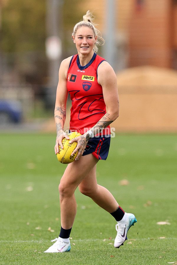 AFLW 2025 Training - Melbourne 280525 - A-59715102
