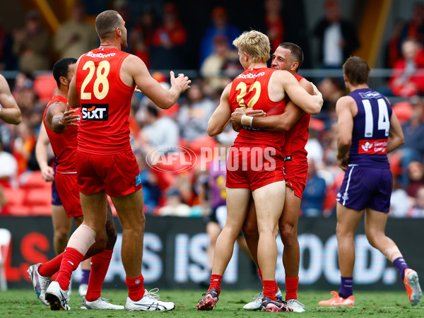 AFL 2025 Round 12 - Gold Coast v Fremantle - A-59751021