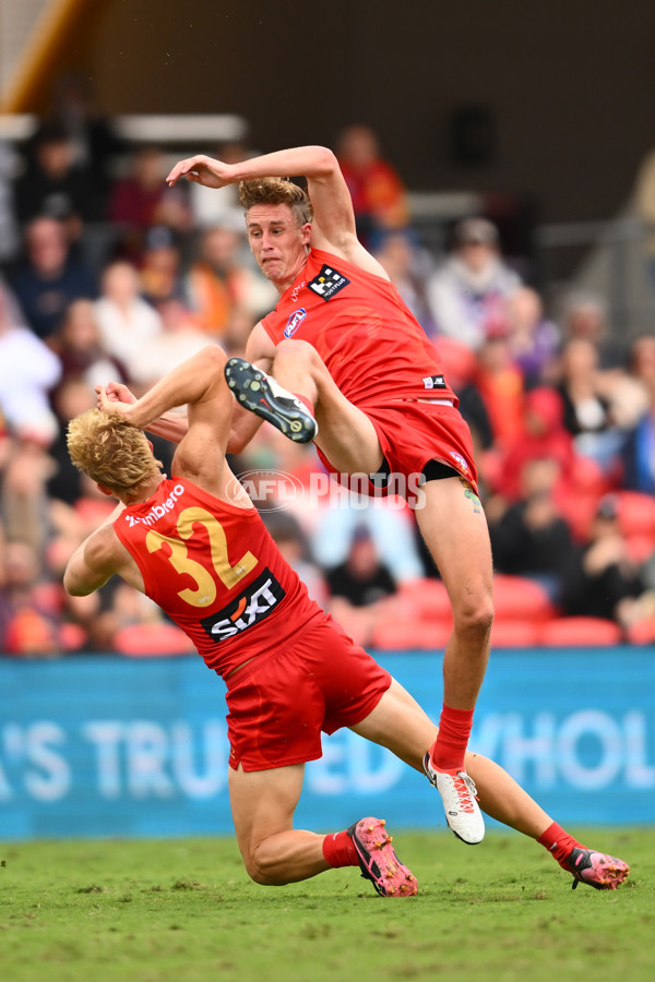 AFL 2025 Round 12 - Gold Coast v Fremantle - A-59751051