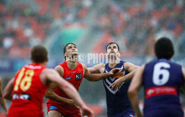 AFL 2025 Round 12 - Gold Coast v Fremantle - A-59760112