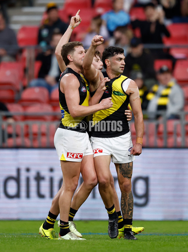 AFL 2025 Round 12 - GWS v Richmond - A-59760931