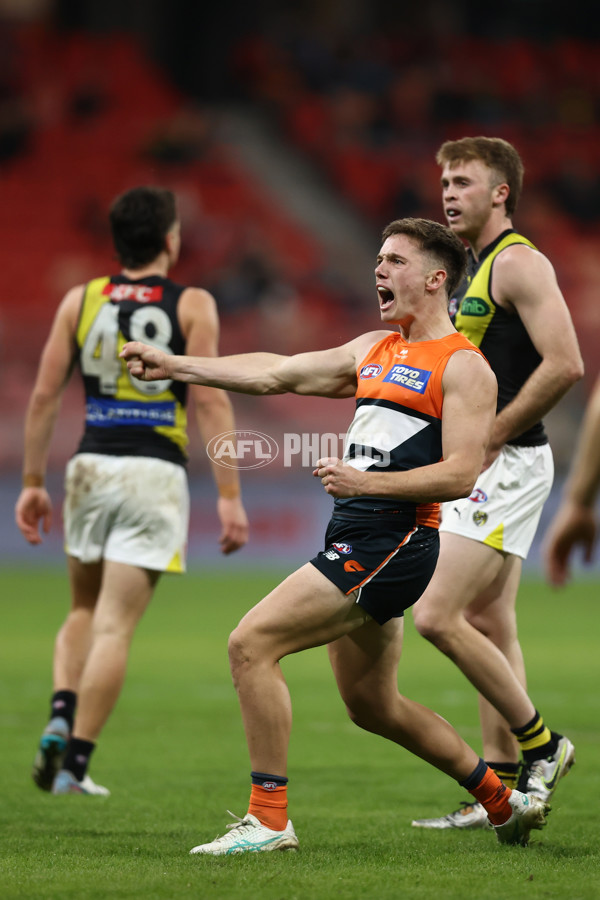 AFL 2025 Round 12 - GWS v Richmond - A-59766184
