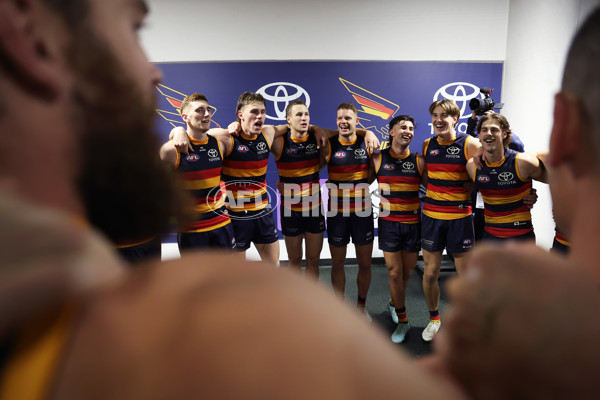 AFL 2025 Round 12 - Sydney v Adelaide - A-59779489
