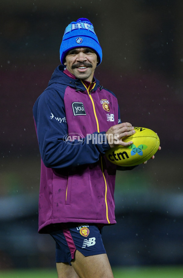 AFL 2025 Round 13 - Adelaide v Brisbane - A-59846881