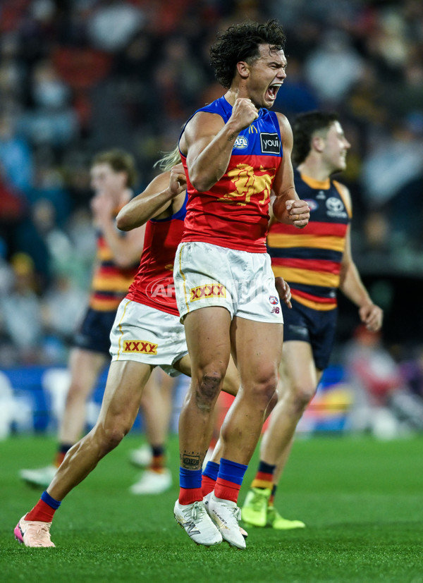 AFL 2025 Round 13 - Adelaide v Brisbane - A-59850604