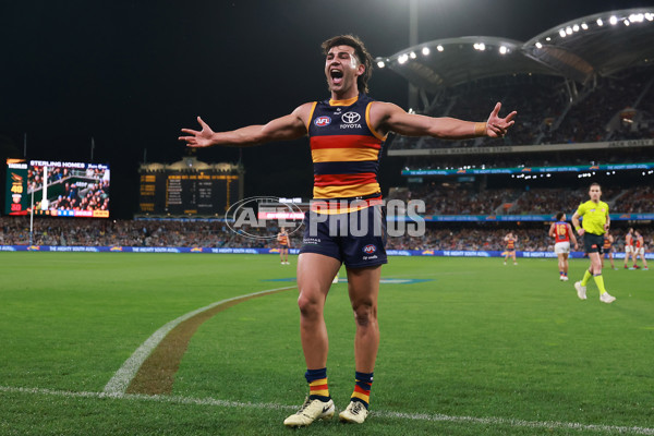 AFL 2025 Round 13 - Adelaide v Brisbane - A-59850614