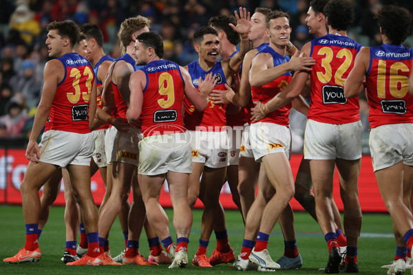 AFL 2025 Round 13 - Adelaide v Brisbane - A-59850679