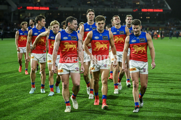 AFL 2025 Round 13 - Adelaide v Brisbane - A-59855636