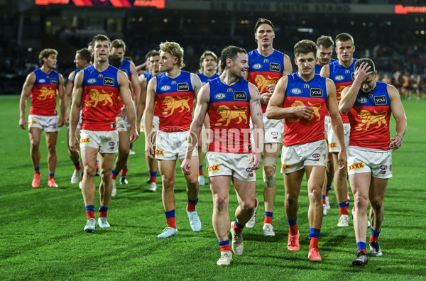 AFL 2025 Round 13 - Adelaide v Brisbane - A-59855637